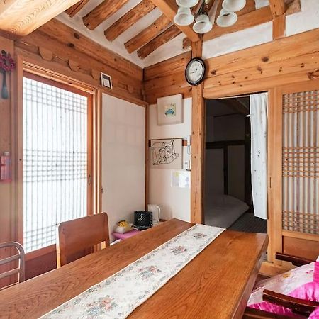 Namhyundang - Hanok Korean Traditional House Seoul Eksteriør billede