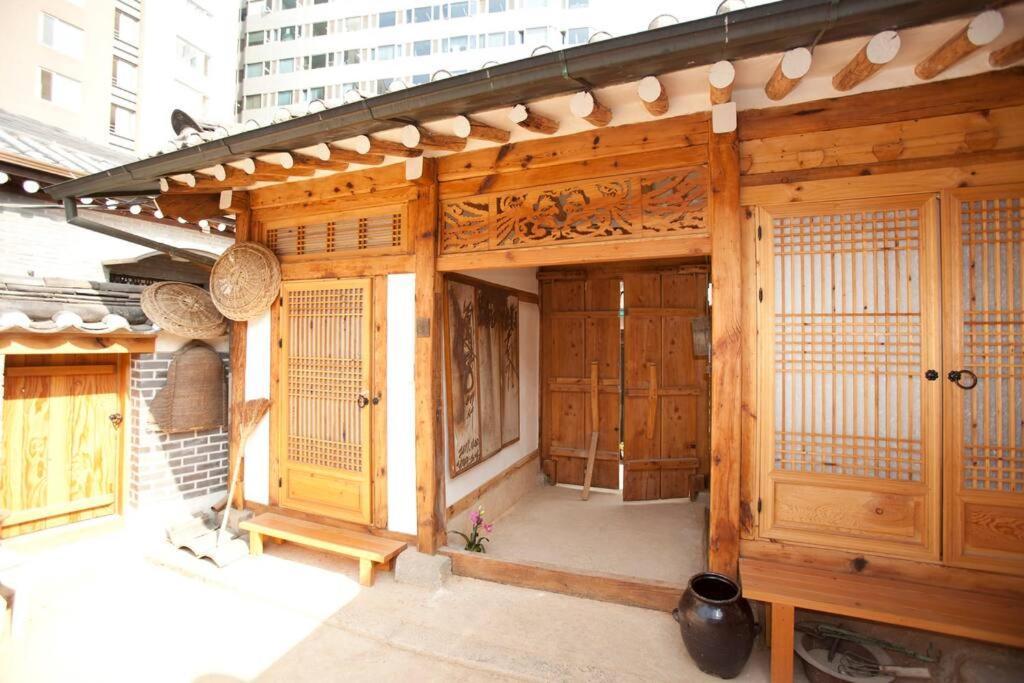 Namhyundang - Hanok Korean Traditional House Seoul Eksteriør billede