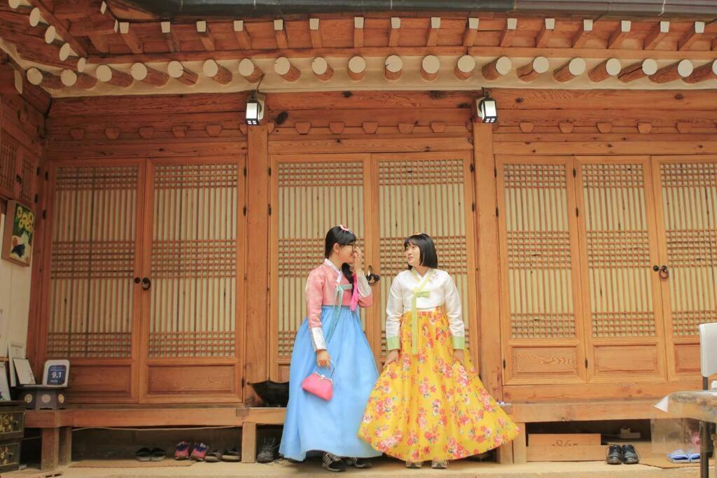 Namhyundang - Hanok Korean Traditional House Seoul Eksteriør billede