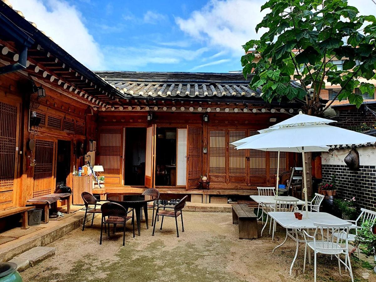Namhyundang - Hanok Korean Traditional House Seoul Eksteriør billede